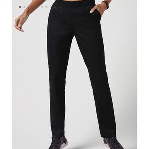 Jaanuu 3 logo pocket scrub pants